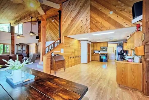 Toledo Bend Lakefront Escape:  Come Relax, Fish and Unwind at the Big Easy