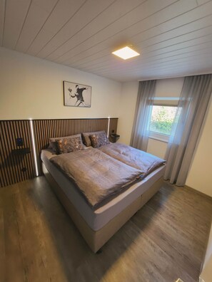1 bedroom, WiFi, bed sheets - Your getaway! Cozy - Nature - Panoramic views! (Lichtenau)