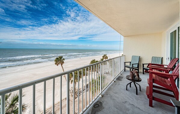 Unclassified image, 1 of 29, button