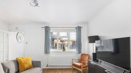 Guildford - Two Bed House