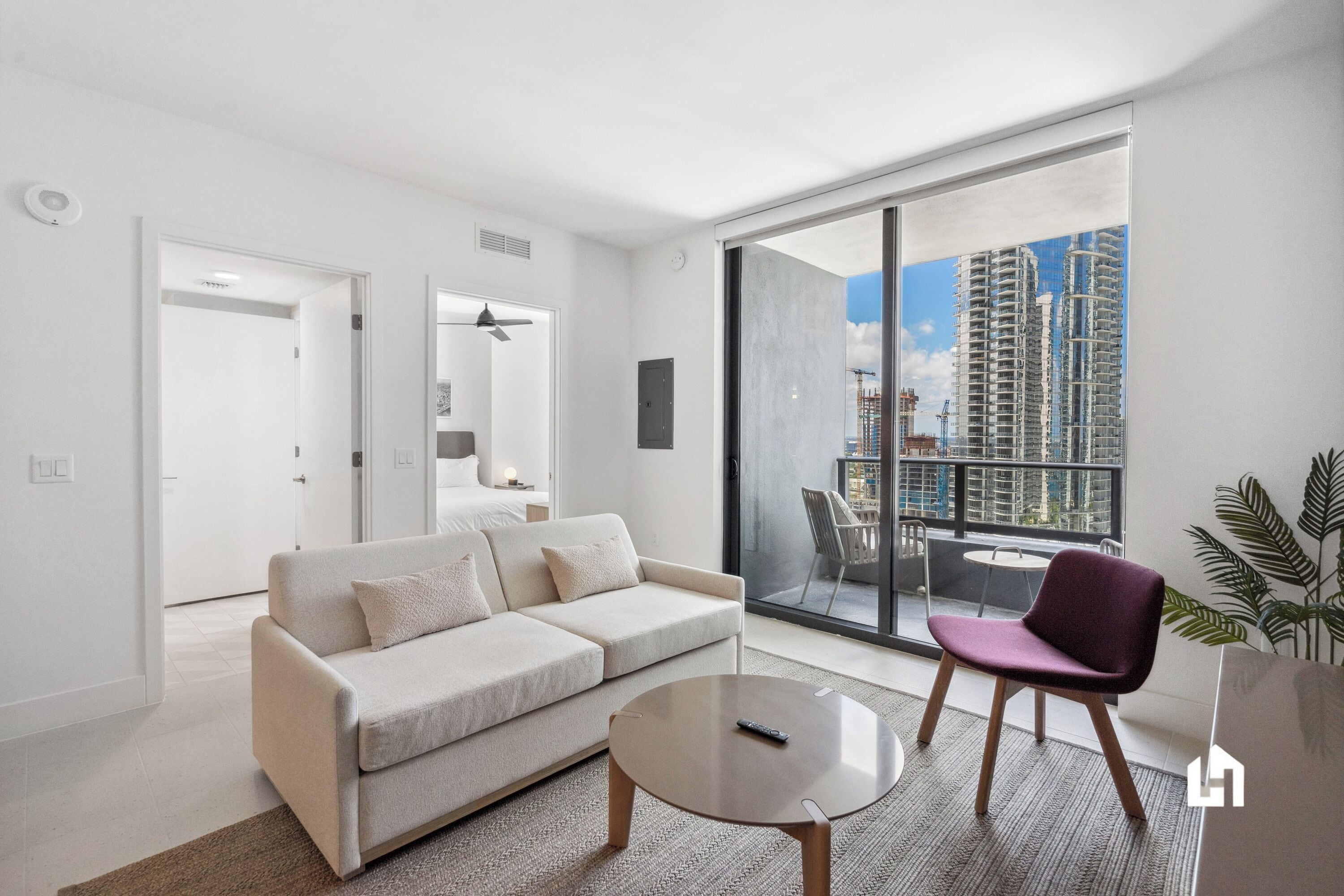 Apartment, 1 Bedroom, Balcony, Partial Ocean View | Living area