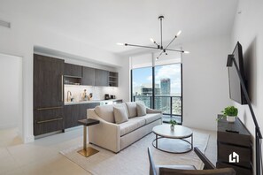 Apartment, 2 Bedrooms, Balcony, Ocean View | Living area