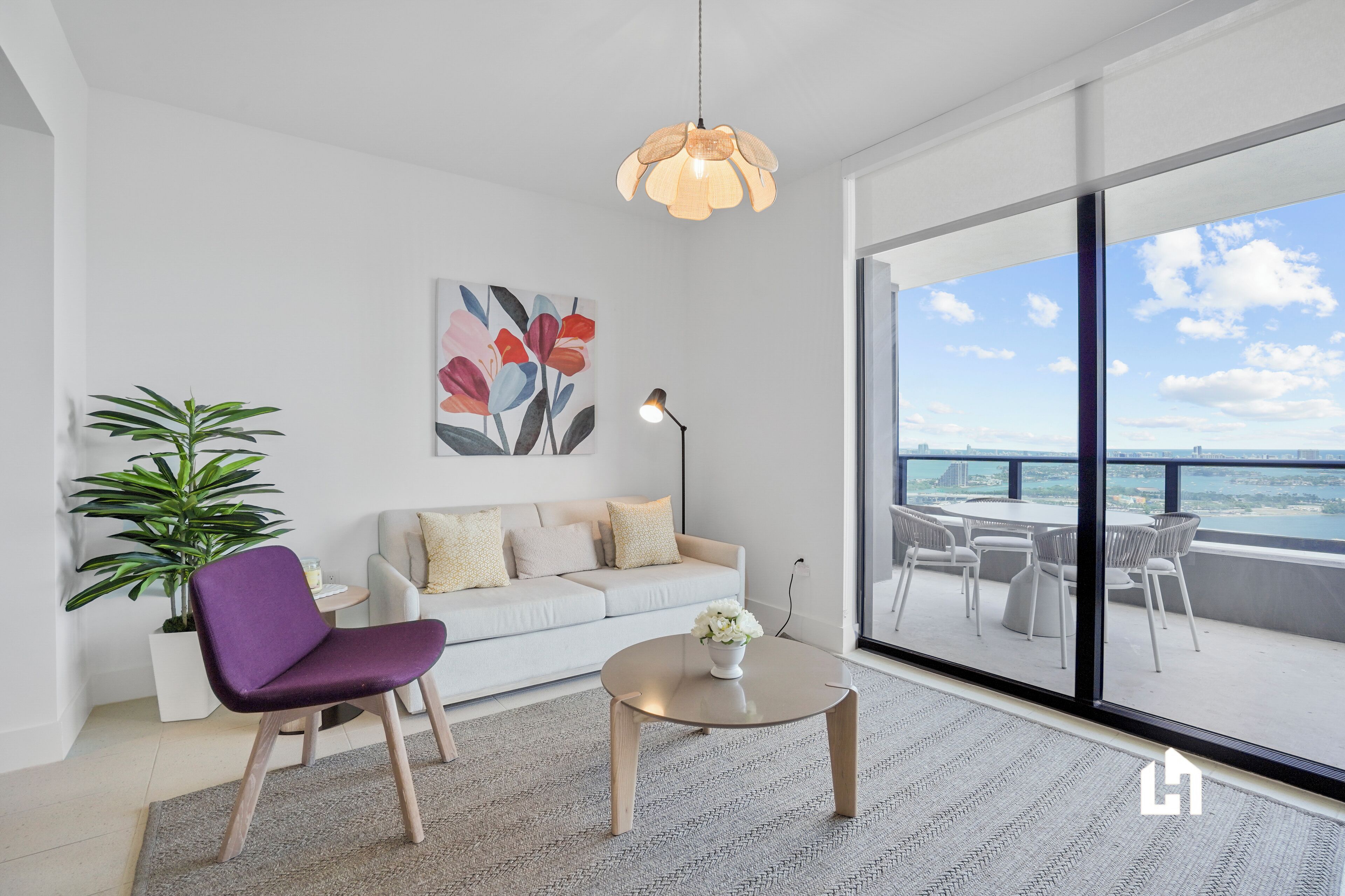 Apartment, 3 Bedrooms, Balcony, Ocean View | Living area