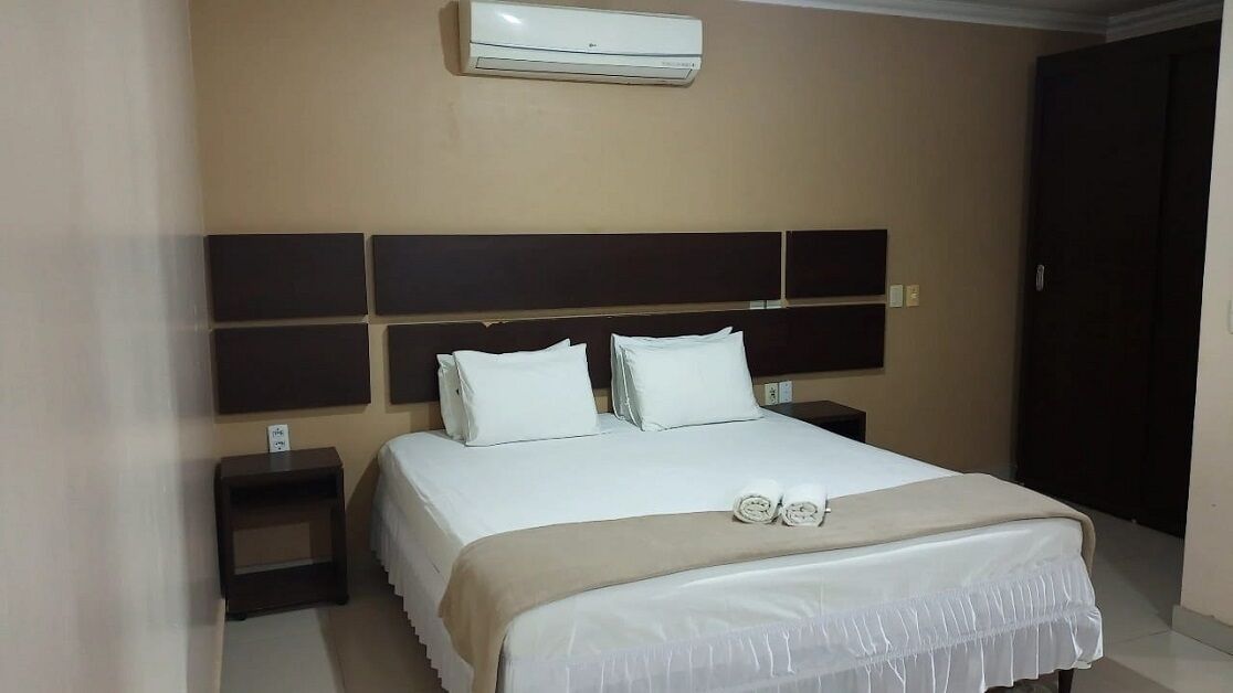 Laptopgeeigneter Arbeitsplatz, kostenloses WLAN