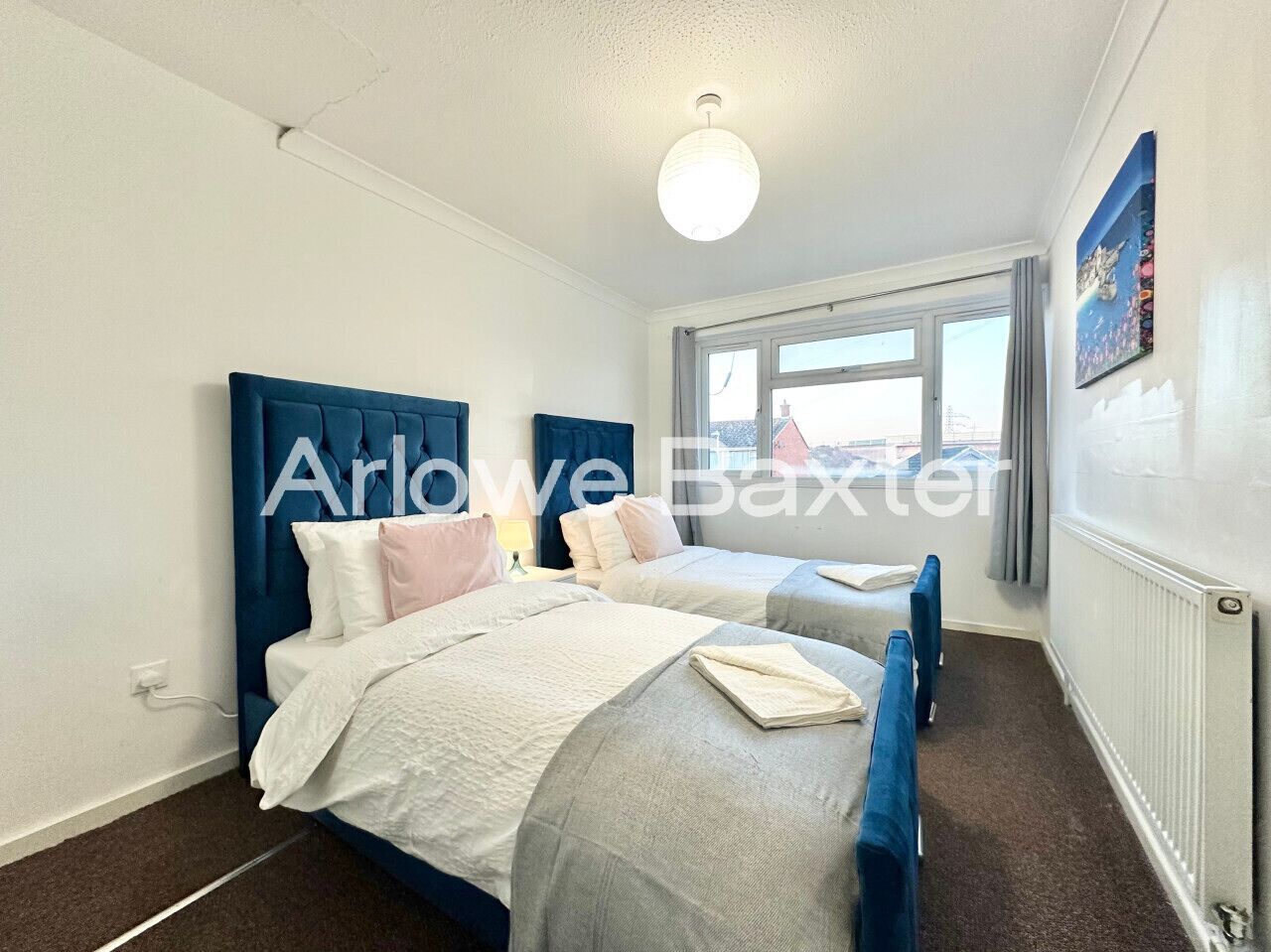 3 bedrooms, desk, iron/ironing board, travel cot