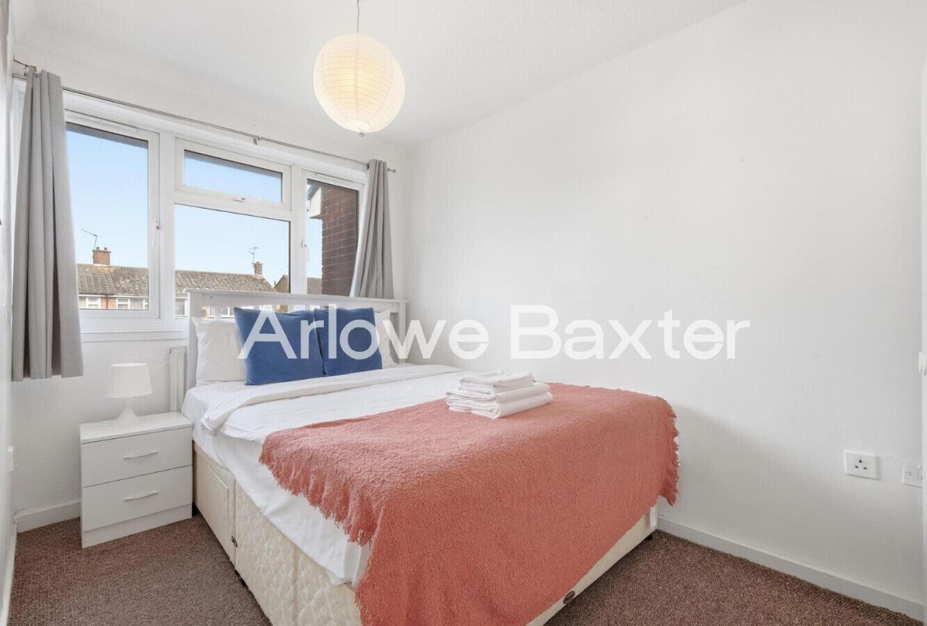 3 bedrooms, desk, iron/ironing board, travel cot