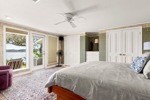 4 habitaciones, tabla de planchar con plancha, cuna de viaje y wifi 