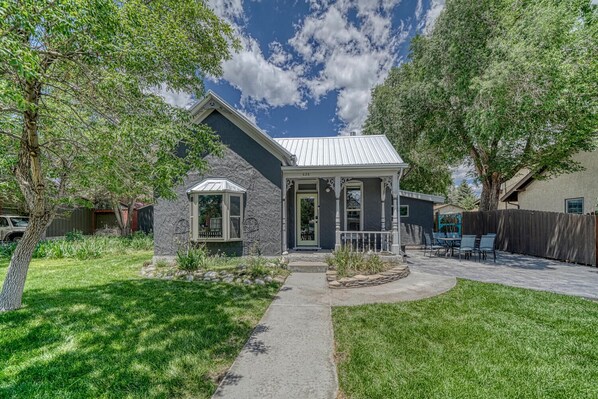 Exterior - Charming home in Downtown Salida on D st! Newly remodeled! (Salida)