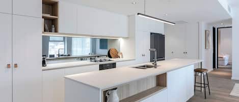 Fridge, microwave, oven, stovetop