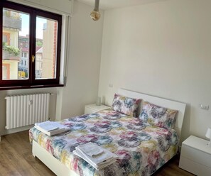 1 室のベッドルーム、アイロン / アイロン台、WiFi、ベッドシーツ