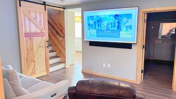 Smart TV, video games