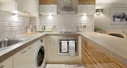 New! 2BR Stephenson House