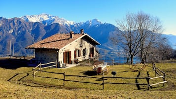 Esterni