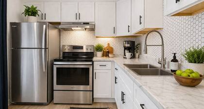 Cozy Modern Townhome in Unbeatable Chesterton Location