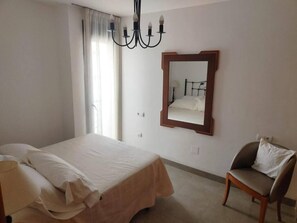 1 bedroom, iron/ironing board, WiFi, bed sheets - Coqueto apartamento cerca centro
(Málaga)