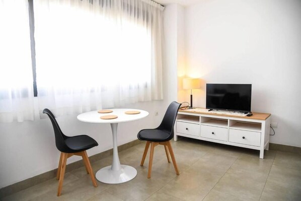 Dining - Coqueto apartamento cerca centro
(Málaga)
