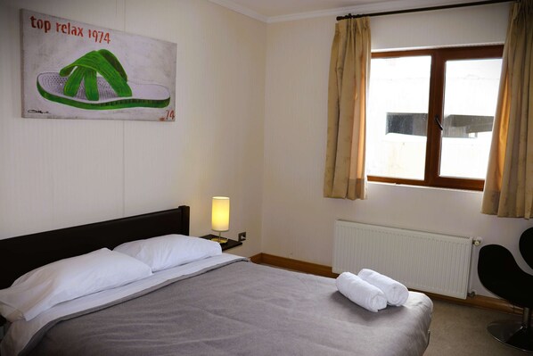 1 bedroom, iron/ironing board, WiFi, bed sheets