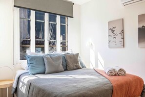 1 bedroom, desk, iron/ironing board, WiFi