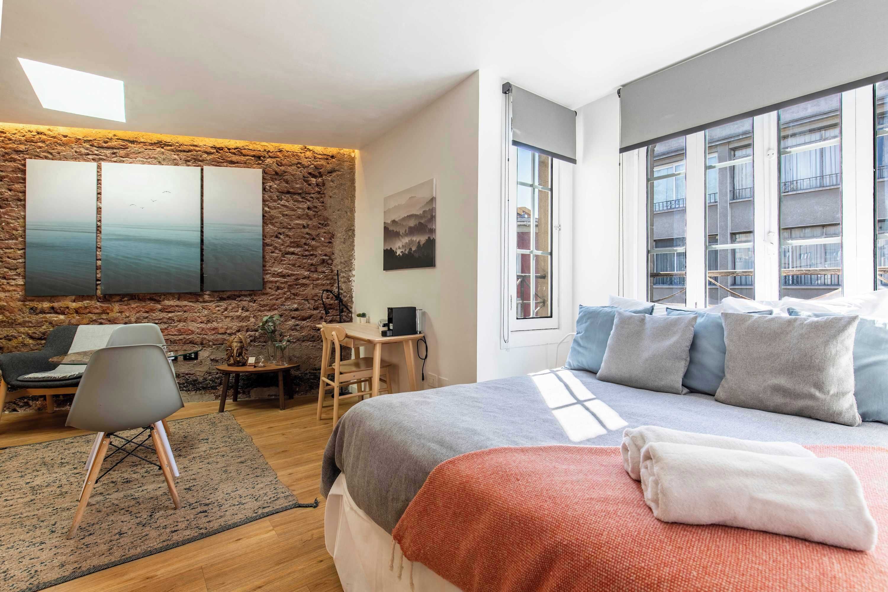 1 chambre, bureau, fer et planche à repasser, Wi-Fi