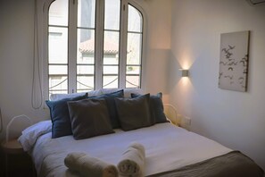 1 Schlafzimmer, Schreibtisch, Bügeleisen/Bügelbrett, WLAN