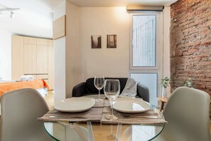 1 Schlafzimmer, Schreibtisch, Bügeleisen/Bügelbrett, WLAN