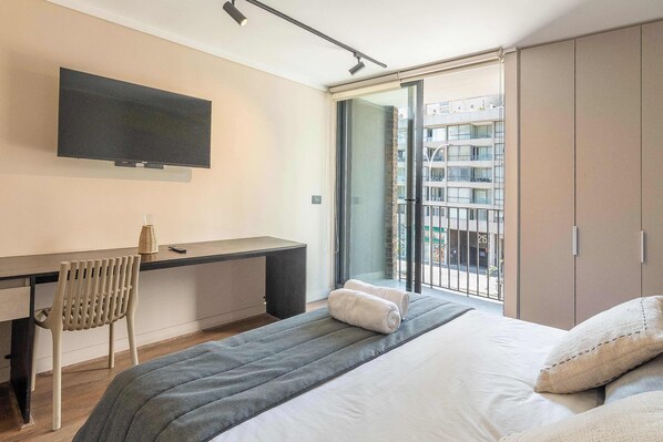 1 habitación, tabla de planchar con plancha, wifi y ropa de cama 