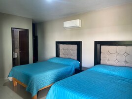 Quarto casal básico, 2 camas de casal | Roupas de cama antialérgicas, individualmente decorados