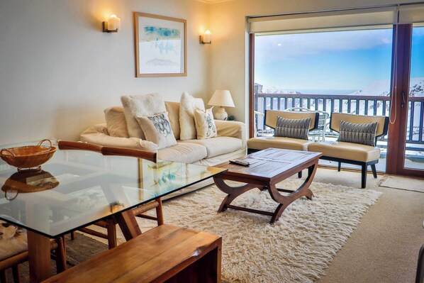 TV, DVD player, stereo, offices