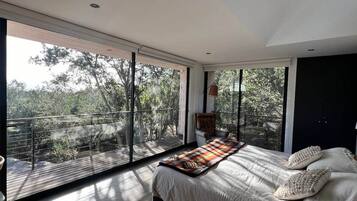4 habitaciones, escritorio, wifi y ropa de cama
