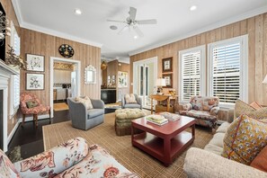 Smart TV - Welcome to Adrift your perfect vacation getaway! (Georgetown)