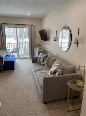 Smart TV, fireplace, video games