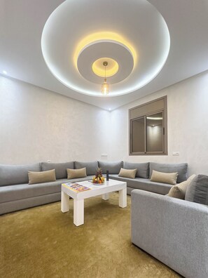 TV plasma 30-cm có truyền hình vệ tinh 