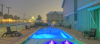 Villa La Isla Family Condo With Pool, Near Corpus Christi's Best Beaches & Dining