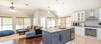 Spacious 4-bedroom Home Away from Home with Hot Tub!