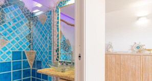 Hair dryer, towels - Smeraldo Apartment - Sea view, A/C & free parking (Olbia)