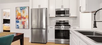 Modern Serenity Stay w/ king Bed, WIFI and Central Air 1 & 1/2 baths!