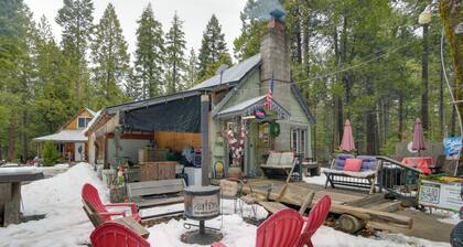 Walk to Trails & Butte Creek: Cozy Retreat w/ Deck