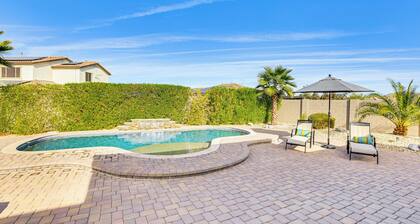 Outdoor Oasis in Goodyear: Stay & Play!