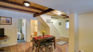 1 chambre, bureau, lit parapluie, Wi-Fi