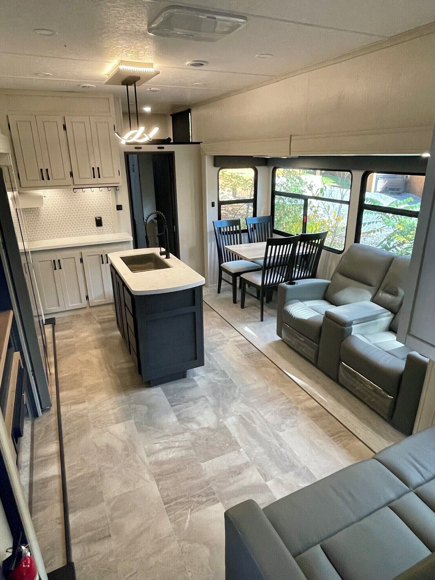 TV, fireplace, stereo