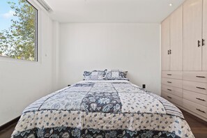 Comfort Apartment | 2 bedrooms, blackout drapes, iron/ironing board, free WiFi - Spacious Flat with 2 Bedrooms in CDMX (Mexico City)
