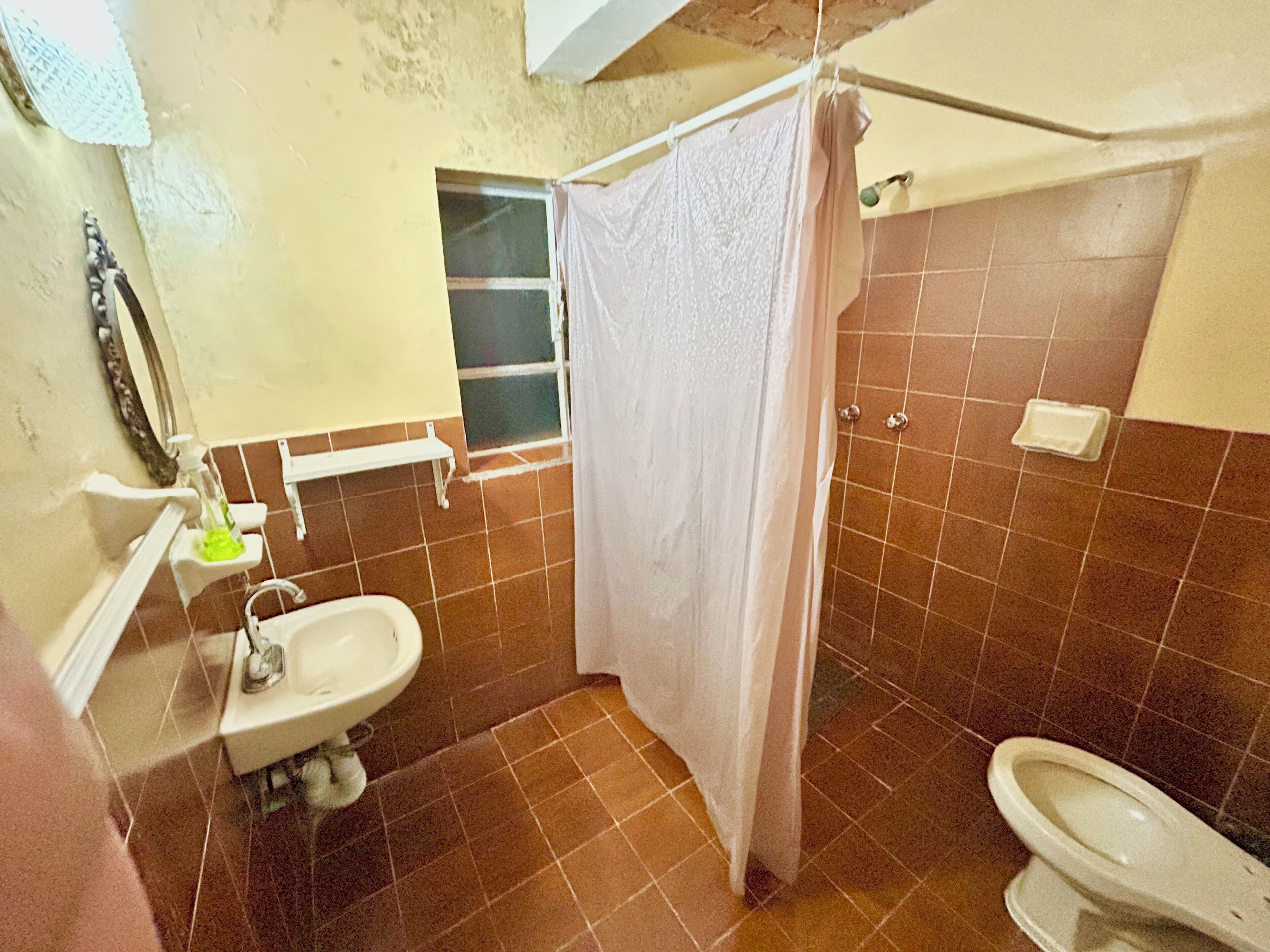 Classic Room | Bathroom