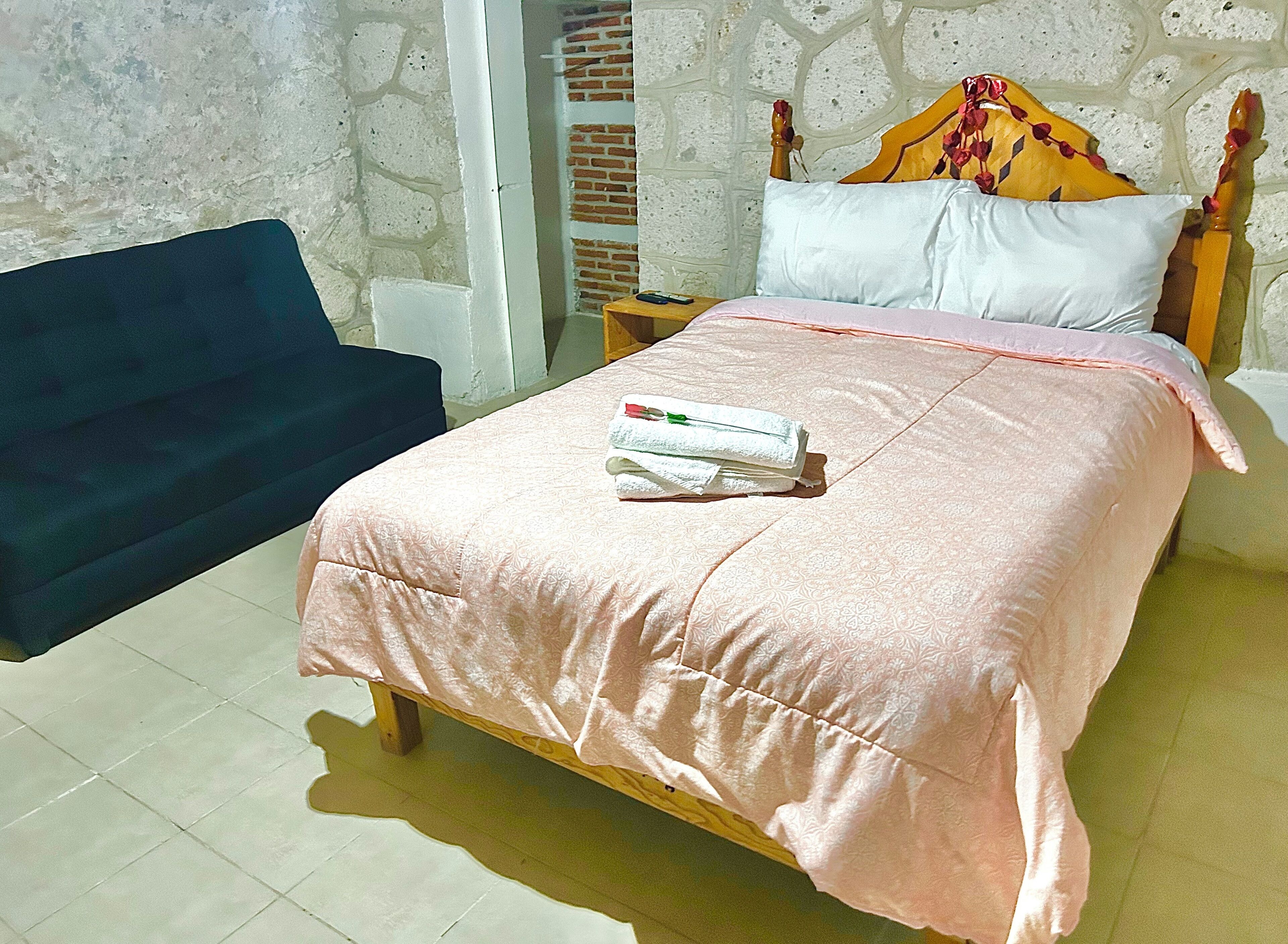 ห้องเบสิก | ผ้านวมขนเป็ด, พื้นที่ทำงานแบบใช้แล็ปท็อป, Wi-Fi ฟรี, ผ้าปูที่นอน