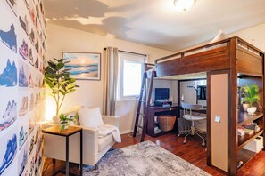 Smart-TV, Kamin, Videospiele, Stereoanlage