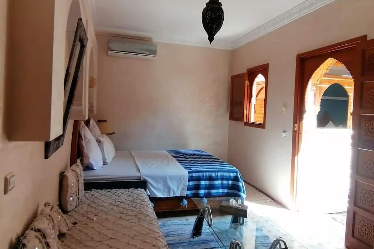 Triple Room | In-room safe, individually decorated, individually furnished