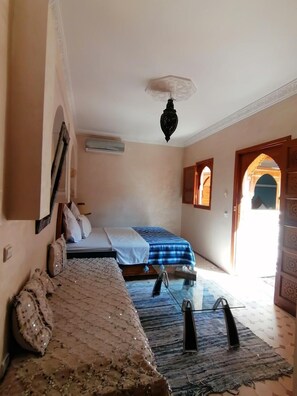 In-room safe, individually decorated, individually furnished - Riad Jnan Adam (Marrakech)