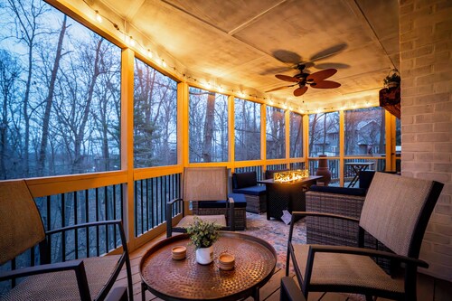 Serenity in Massanutten with Hot Tub and Firepit