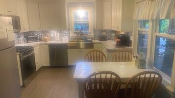 Microonde, lavastoviglie, pentole/stoviglie/utensili, spezie