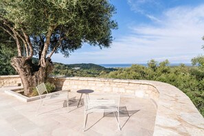 Terrace/patio - IonianStone Luxury Villa Ode (Corfu)