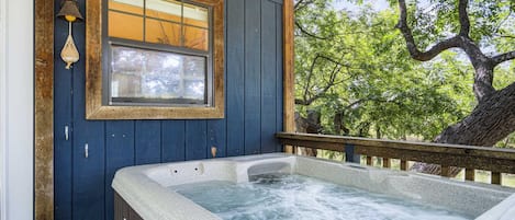 Bain à remous extérieur